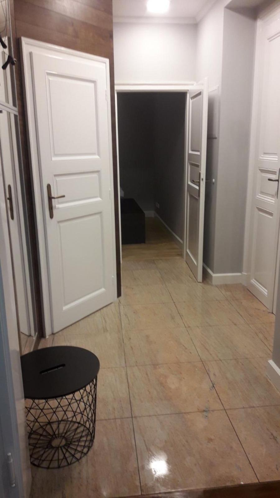 Holec Apartament *