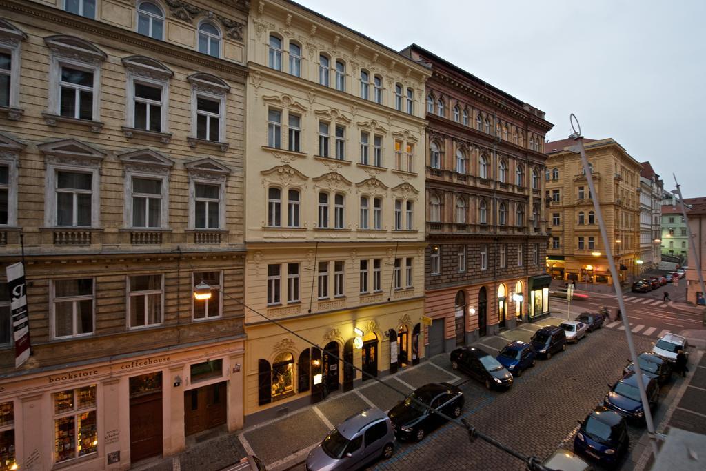 Apartment Holec Prague